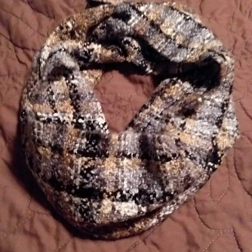 Infinity scarf